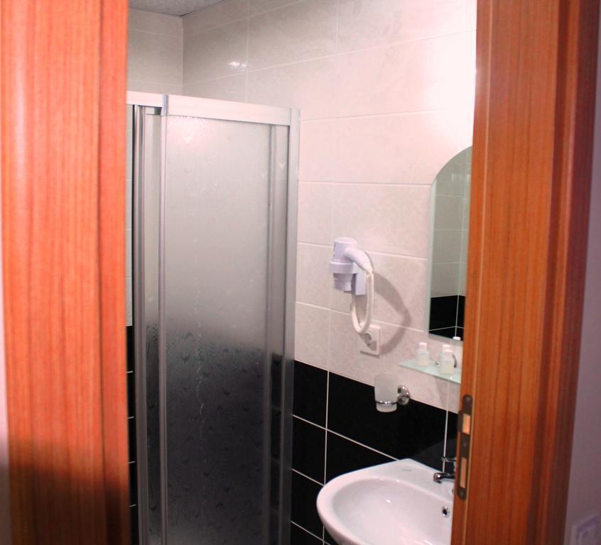 Avcilar Inci Hotel Istanbul Exterior foto